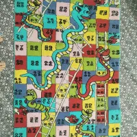 یک تخته فرش اتاق کودک در حد نو