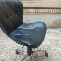 صندلی چرخدار|آرایشگاه و سالن‌های زیبایی|بندرعباس, |دیوار