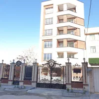 رهن کامل ۱۳۰ متری / ۲ خواب مستر / خیابان افتخاری