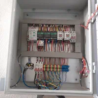 برق کاری صنعتی و ساختمانی و رفع اتصالات برقی