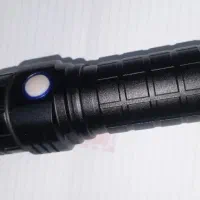 چراغ قوه فقط به تعمیر نیاز دارد لحیم کاری