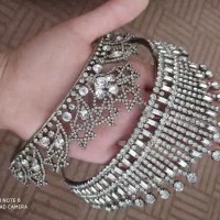 ۱۲ عدد تاج|زیورآلات و اکسسوری|اصفهان, برازنده|دیوار