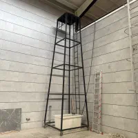 چهار پایه متحرک