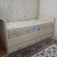 تخت و کمد کودک ام دی اف تورک در حد نو تمیز