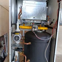 رادیاتورنصب و تعمیرات و شستشوی تخصصی و تضمینی