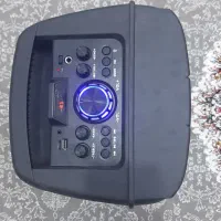 یک عدداسپیکر ،