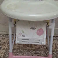 صندلی غذای کودک در حد نو سالم