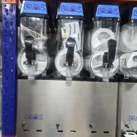 دستگاه نوشیدنی یخی