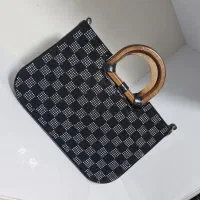 کیف|کیف، کفش، کمربند|اردبیل, |دیوار