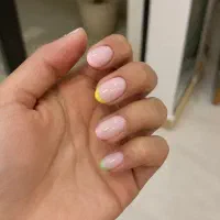 کاشت ژل و ژلیش ناخن با قیمت ویژه
