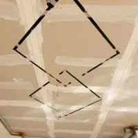 برقکاری،برقکشی نصب لاینر، هالوژن، لوستر، نورپردازی|خدمات پیشه و مهارت|همدان, |دیوار