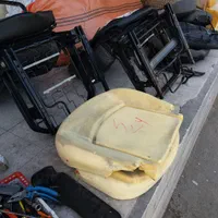 تعمییرات تخصصی صندلی ماشین (خودرو)|خدمات موتور و ماشین|قم, حنیف نژاد|دیوار