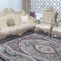 مبل ۹ نفره سلطنتی در حد نو به همراه کاور رو|مبلمان خانگی و میز عسلی|سیرجان, |دیوار