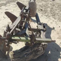 گاوآهن رومانی|ماشینآلات صنعتی|بافت, |دیوار