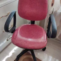 صندلی چرخان در حد نو