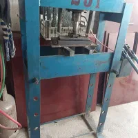 دستگاه پرس