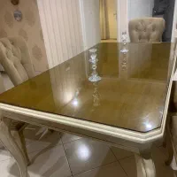 میز ناهار خوری و جلو مبلی