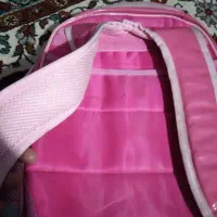 کیف مدرسه دخترانه|کیف، کفش، کمربند|صدرا-فارس, فاز ۱|دیوار