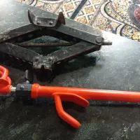 جک و قفل فرمان