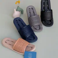 صندل و دمپایی|کیف، کفش، کمربند|سمنان, |دیوار