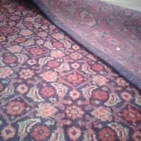 فرش دستباف قدیمی بسیار سالم|فرش|خرم‌آباد, |دیوار