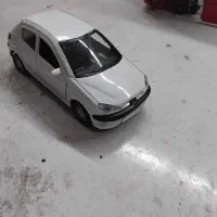 ماکت فلزی ۲۰۶ مقیاس کوچک (رنگ سفید)|اسباب‌‌بازی|گمیشان, |دیوار