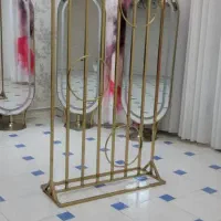 لوستر ۸ شاخه و شلف طلایی