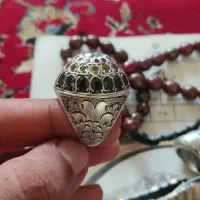 جفت‌انگشترجواهری طرح‌تخم‌مرغی‌‌.یاقوت‌اناری‌.عقیق‌