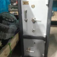 دوتاگاوصندوق کوچک وبزرگ