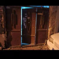 درب|مصالح و تجهیزات ساختمان|چناران, |دیوار