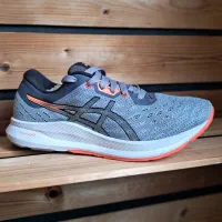 کتونی اسیکس اورجینال سایز ۴۲