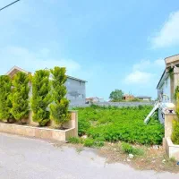 این زمین دیگه خام نیست/عملا وسط ویلاهای دوبلکس هست