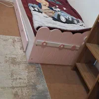 تخت یک نفره