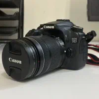 دوربین Canon مدل 70D با لنز 18-135 و سه‌پایه فروشی