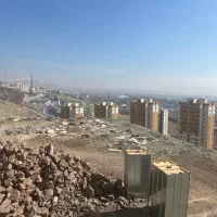 فاز ۵ اپارتمان ۸۶ متری ۲ خوابه ویو رو به شهر