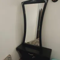 اینه و میز