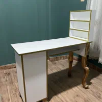 میز ناخن و صندلی اصلاح