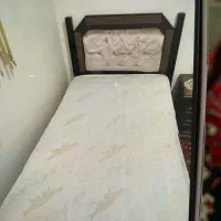 تخت تک نفره