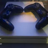 فروش دو عدد ps4 اسلیم یک ترا بایت با دو دسته اصلی