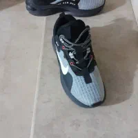 کتونی نایک ویتنامی ۴۱|کیف، کفش، کمربند|سنگر, |دیوار