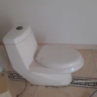 کابینت وگازو هود وتوالت فرنگی کارکرده