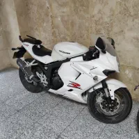 هیوسانگ جی تی ار ۲۵۰  GTR 250