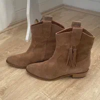 نیم بوت ایتالیایی Divarese