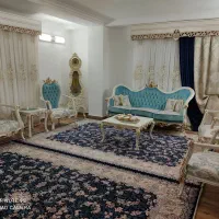 دو عدد پرده به همراه قاب و شنل و شال و گل برجسته