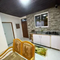 سوئیت نوساز و تمیز حیاط دار نزدیک دریا