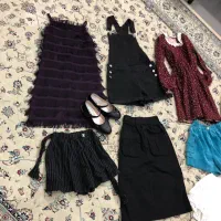 تعدادی لباس دخترانه حدود ۹سال