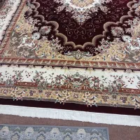 2عدد فرش 12متری 1عدد 3متری میز نهارخوری 6نفر  میز