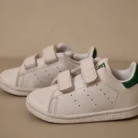 آدیداس اصل stan smith سایز ۲۲ بچه گانه|کیف، کفش، کمربند|تهران, چیذر|دیوار