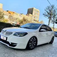 برلیانس ۳۳۰