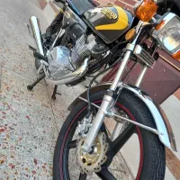 موتور 200 زمرد کویر صفر